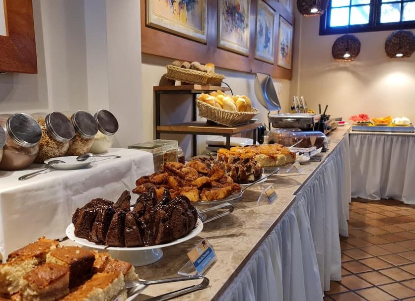 Buffet Photo