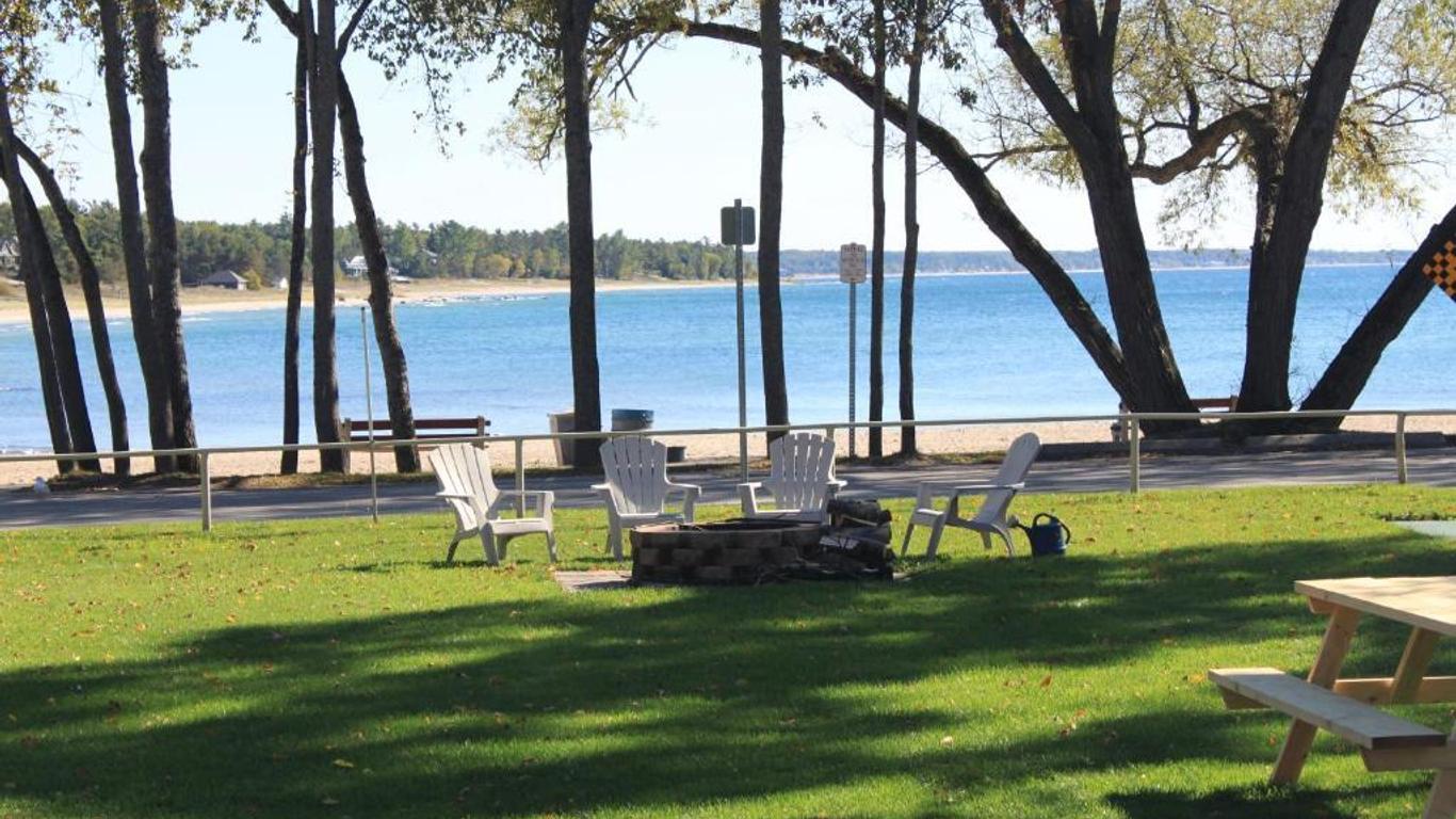 Balm Beach Resort And Motel