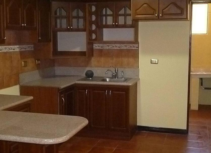 Kitchen Photo