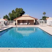 New Single Story, ground level, WIFI, Minutes to GCC & Historic Downtown Glendale’s dining/shopping