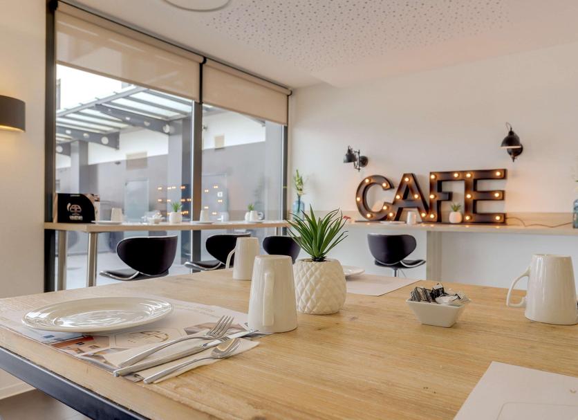 Dining room Photo