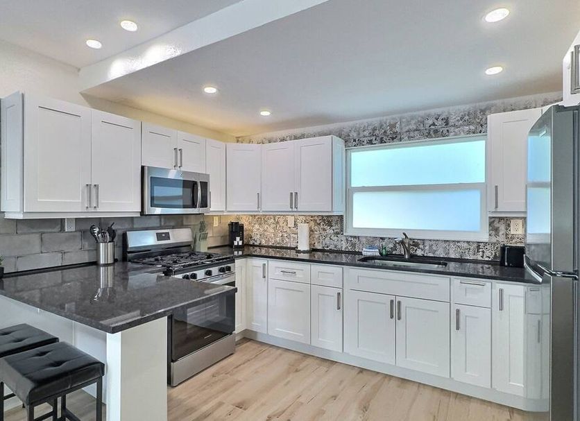 Kitchen Photo