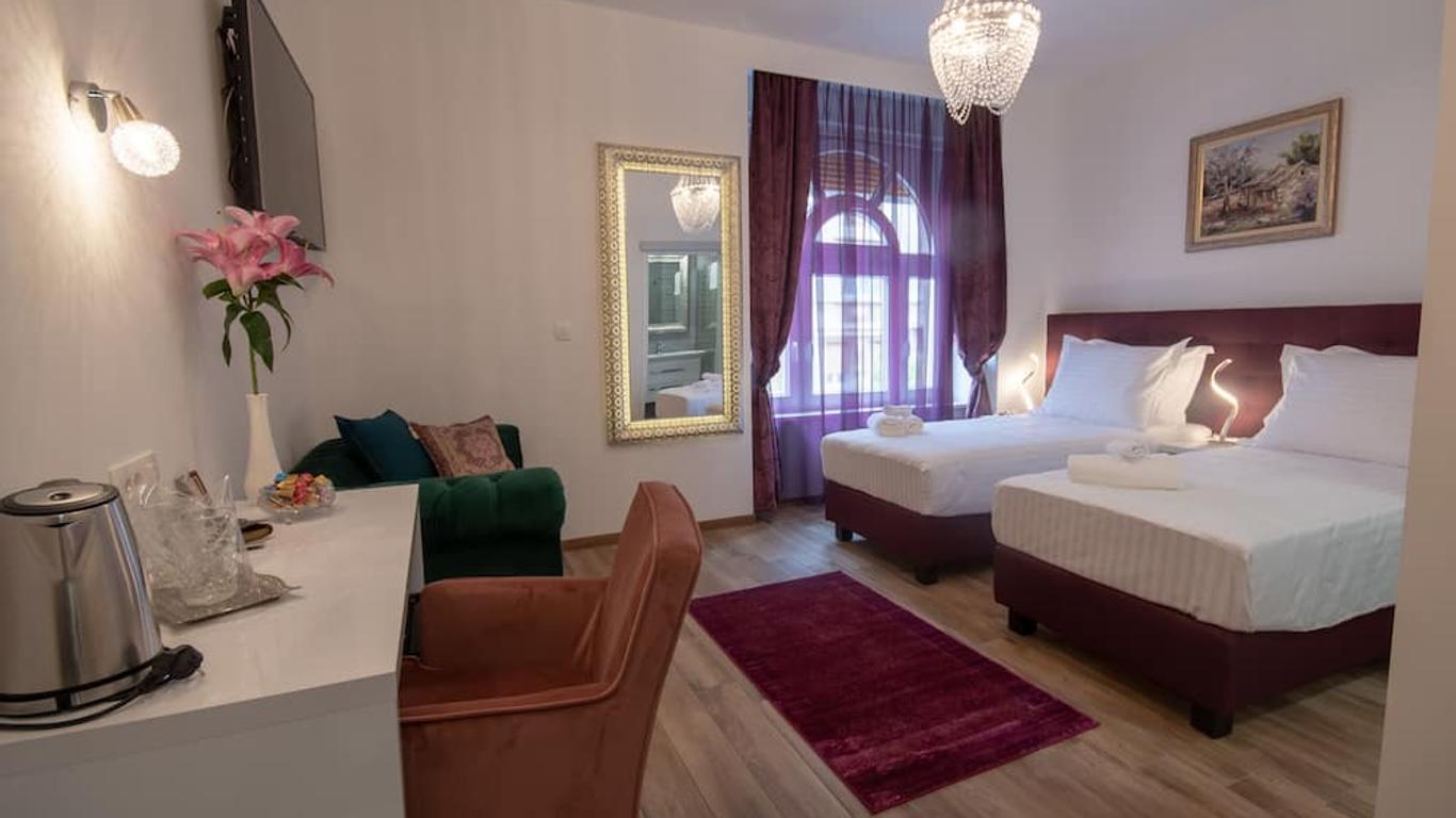 Center Luxury Rooms 1