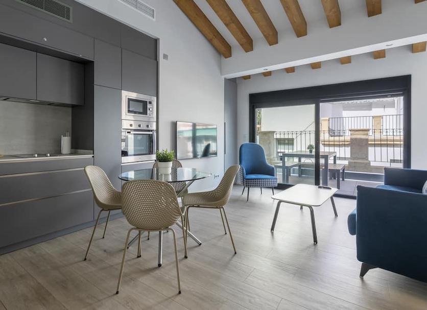 Dining room Photo
