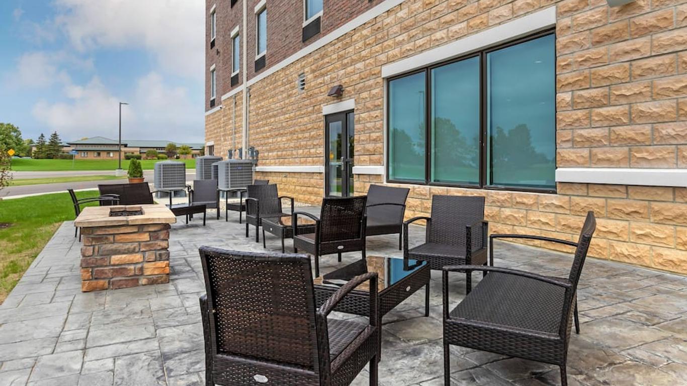 Comfort Inn and Suites Adrian