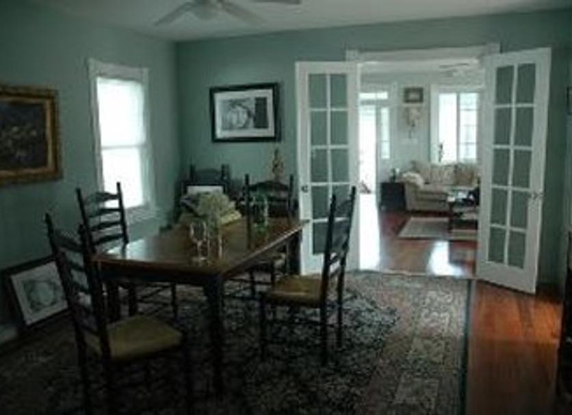 Dining room Photo