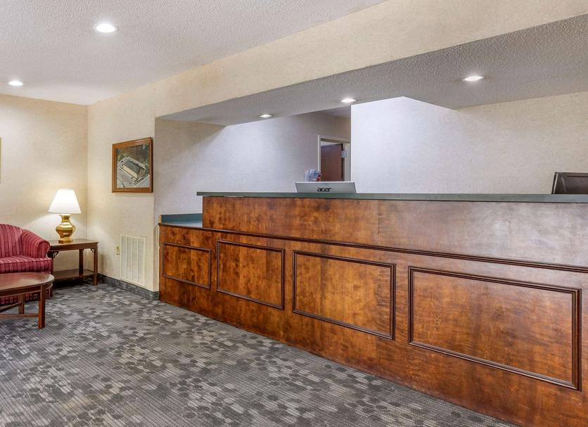 Front desk Photo