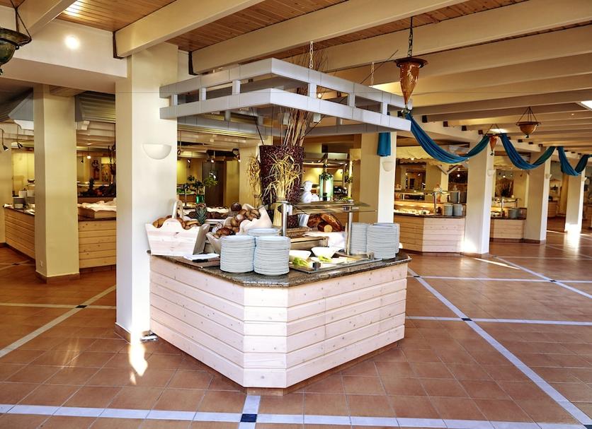 Buffet Photo