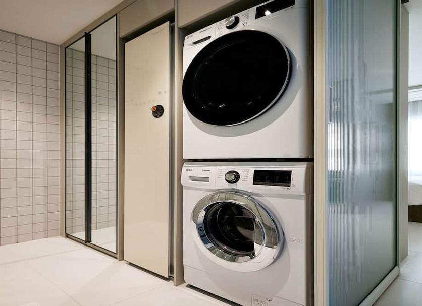 Laundry facility Photo