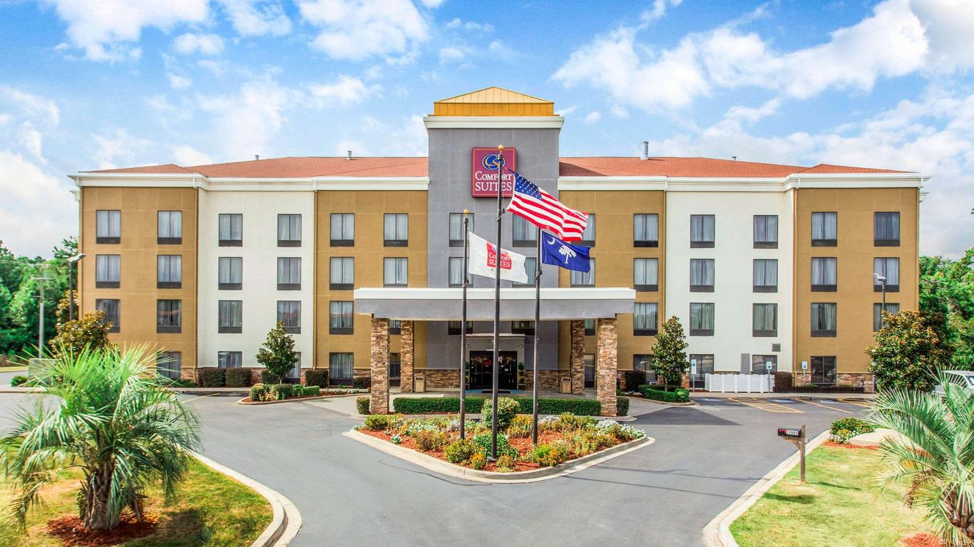 Comfort Suites Clinton near Presbyterian College