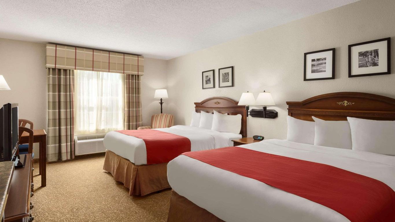 Country Inn & Suites by Radisson, Louisville, SO