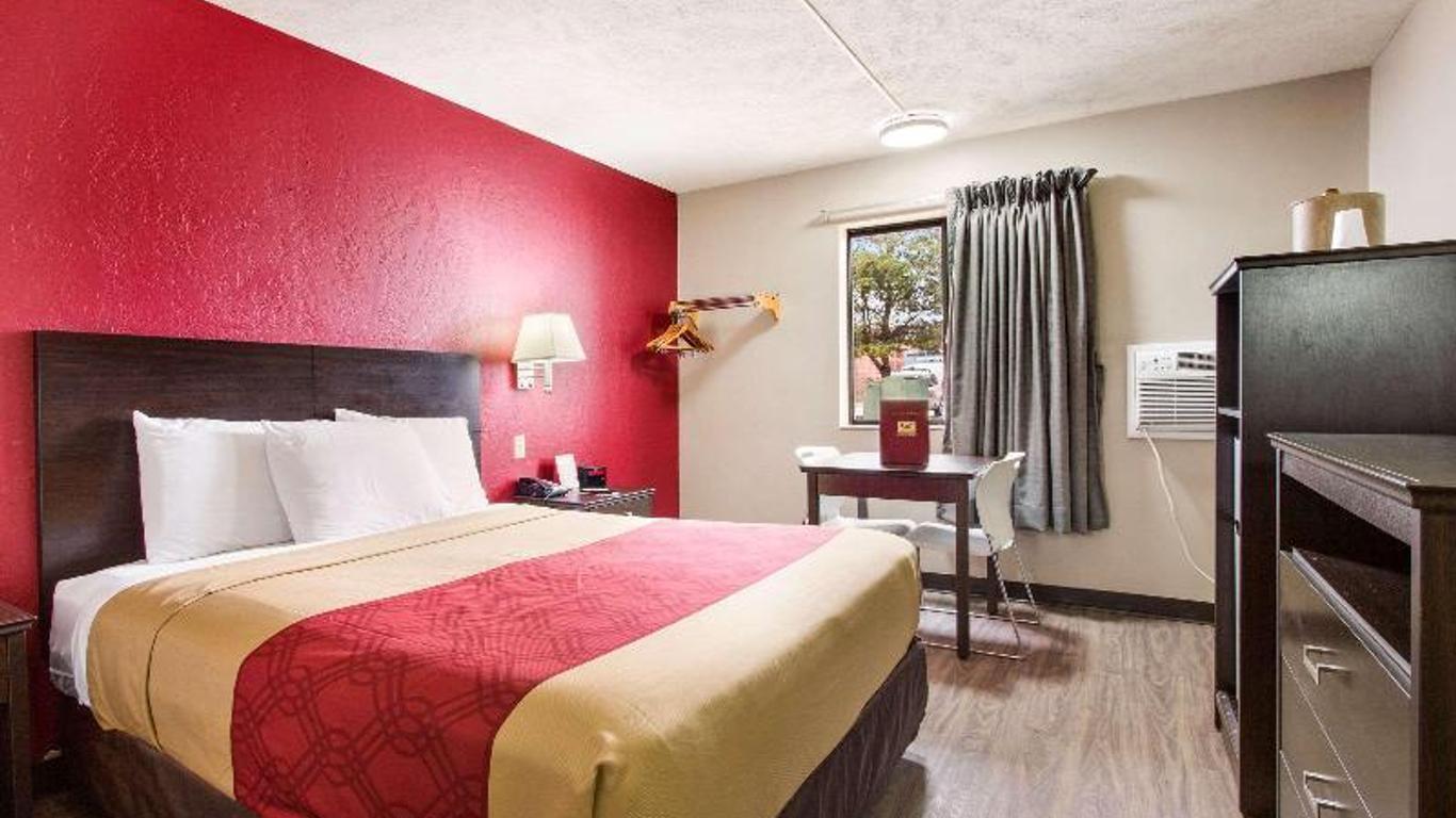 Red Lion Inn & Suites Olathe Kansas City