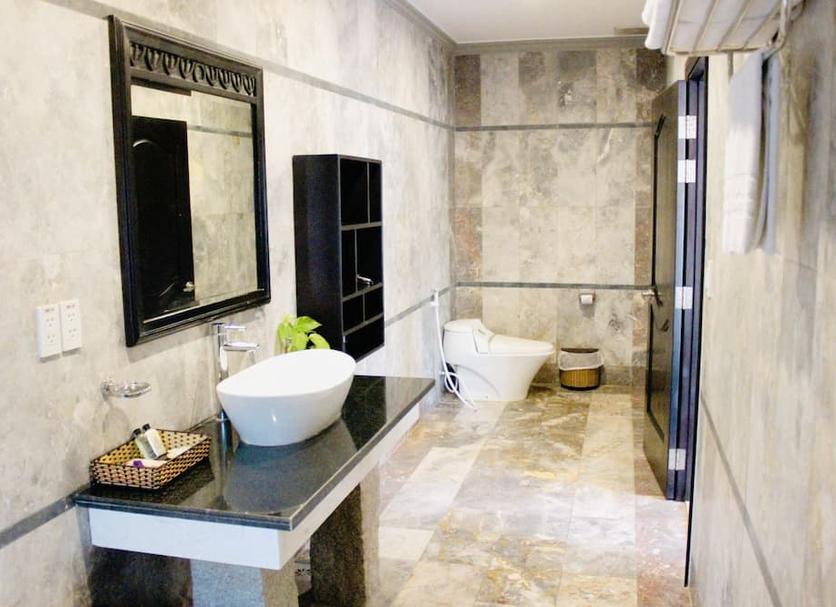 Bathroom Photo