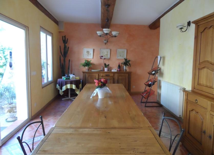 Dining room Photo
