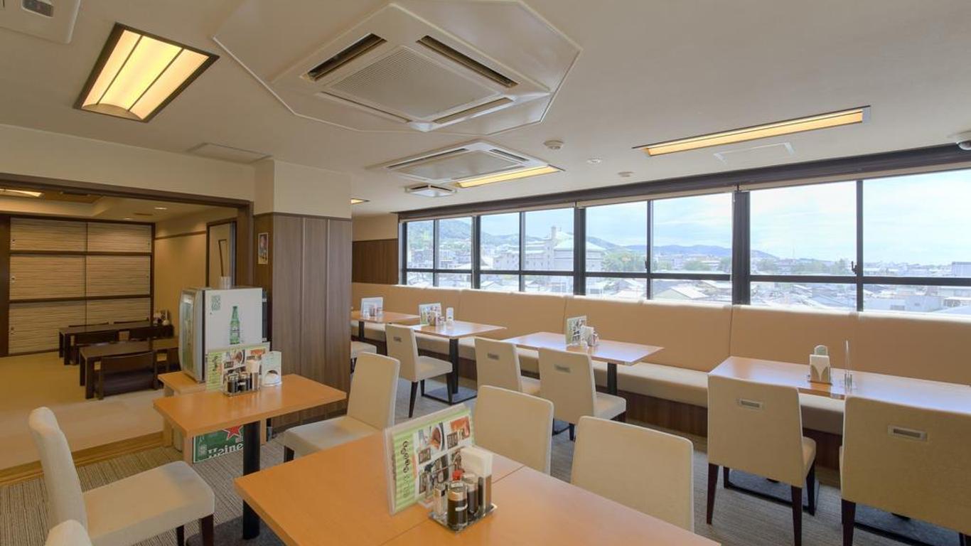 Sauna & Capsule Hotel Rumor Plaza