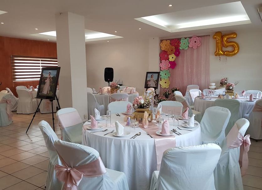 Banquet hall Photo