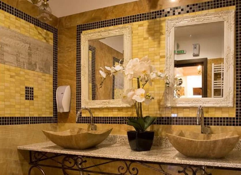 Bathroom Photo