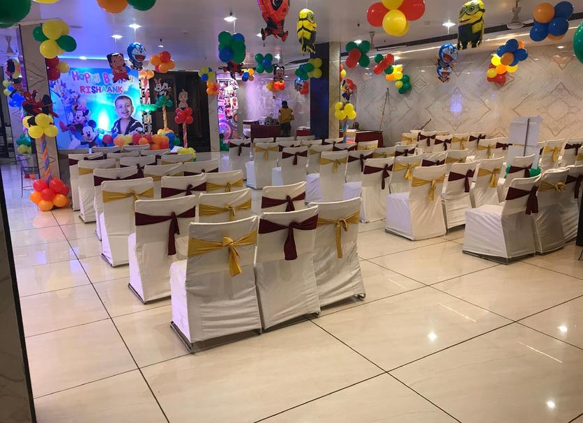 Banquet hall Photo