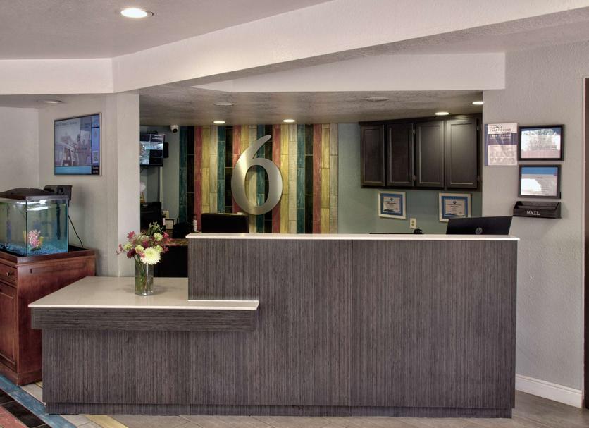 Front desk Photo