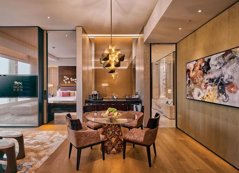Dining room Photo