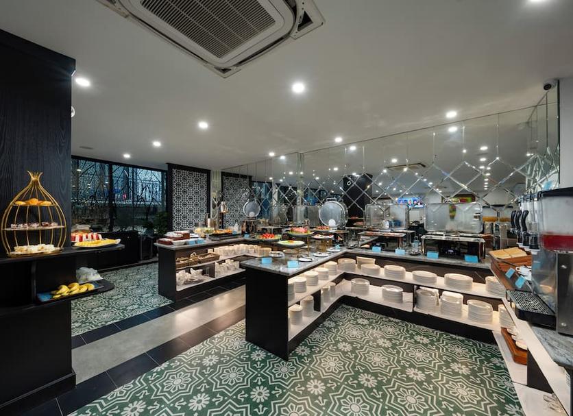 Buffet Photo