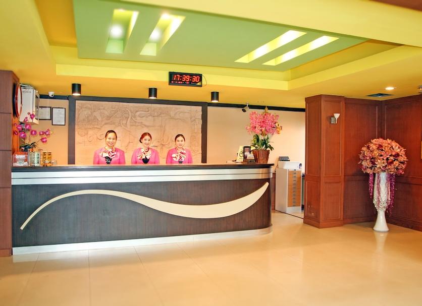 Front desk Photo