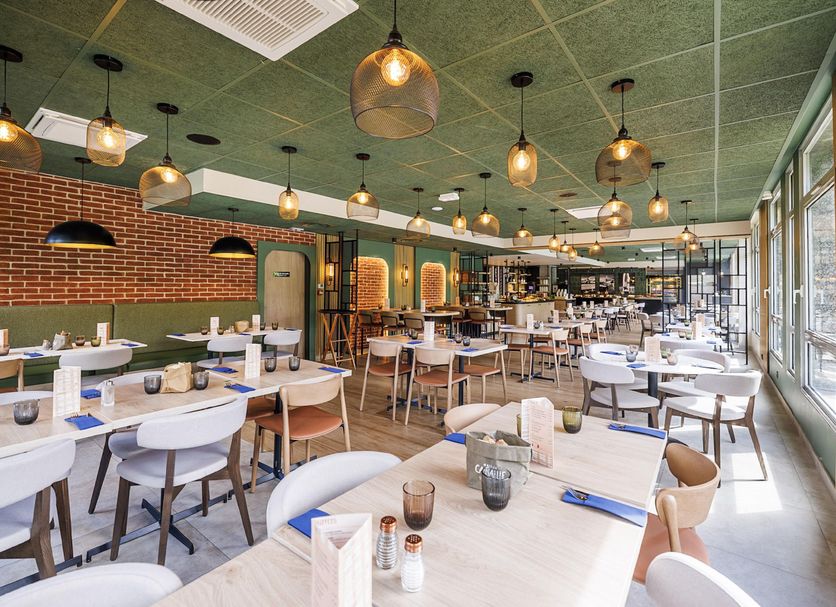 Restaurant Photo
