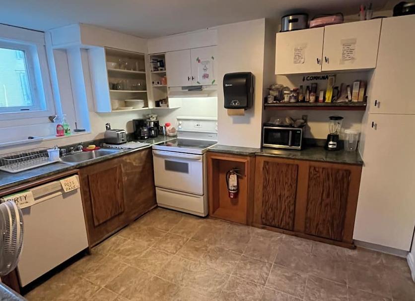 Kitchen Photo