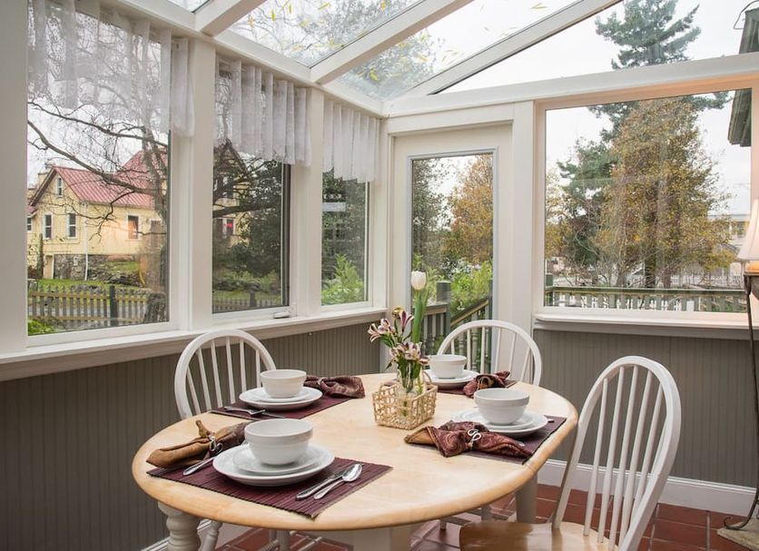 Dining room Photo