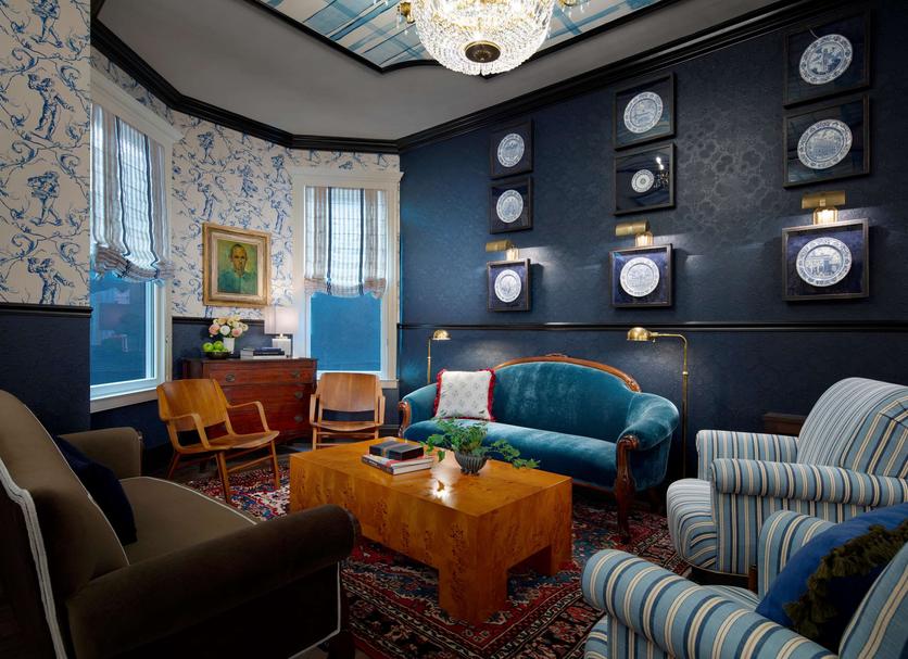 Lounge Photo