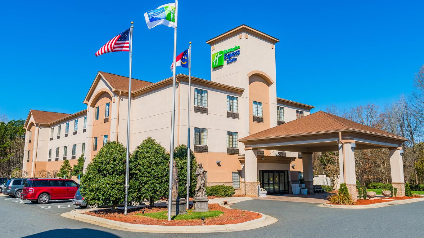 Holiday Inn Express & Suites Albemarle