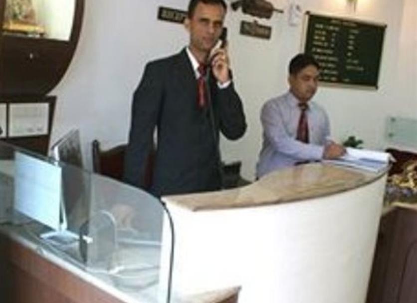 Front desk Photo