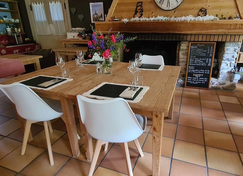 Dining room Photo