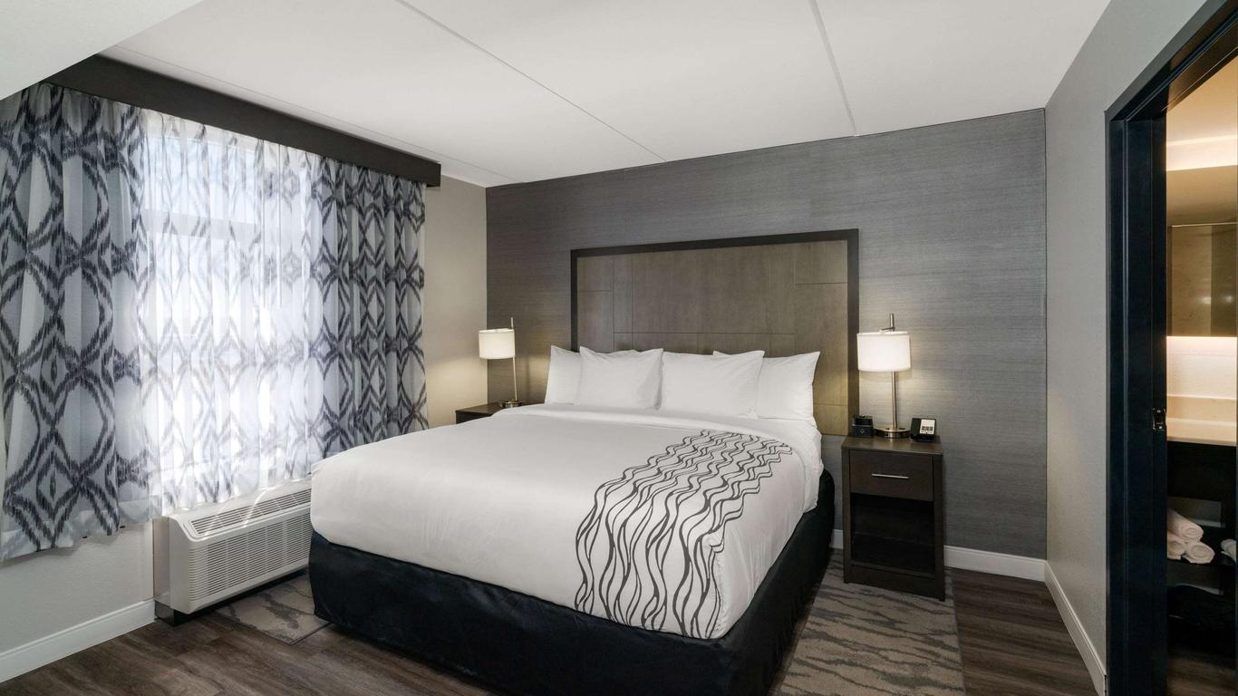 La Quinta Inn & Suites by Wyndham Raleigh Downtown North from 99. Raleigh Hotel Deals & Reviews