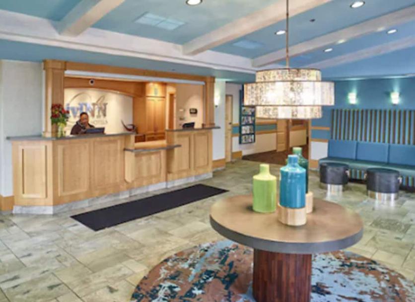 Front desk Photo