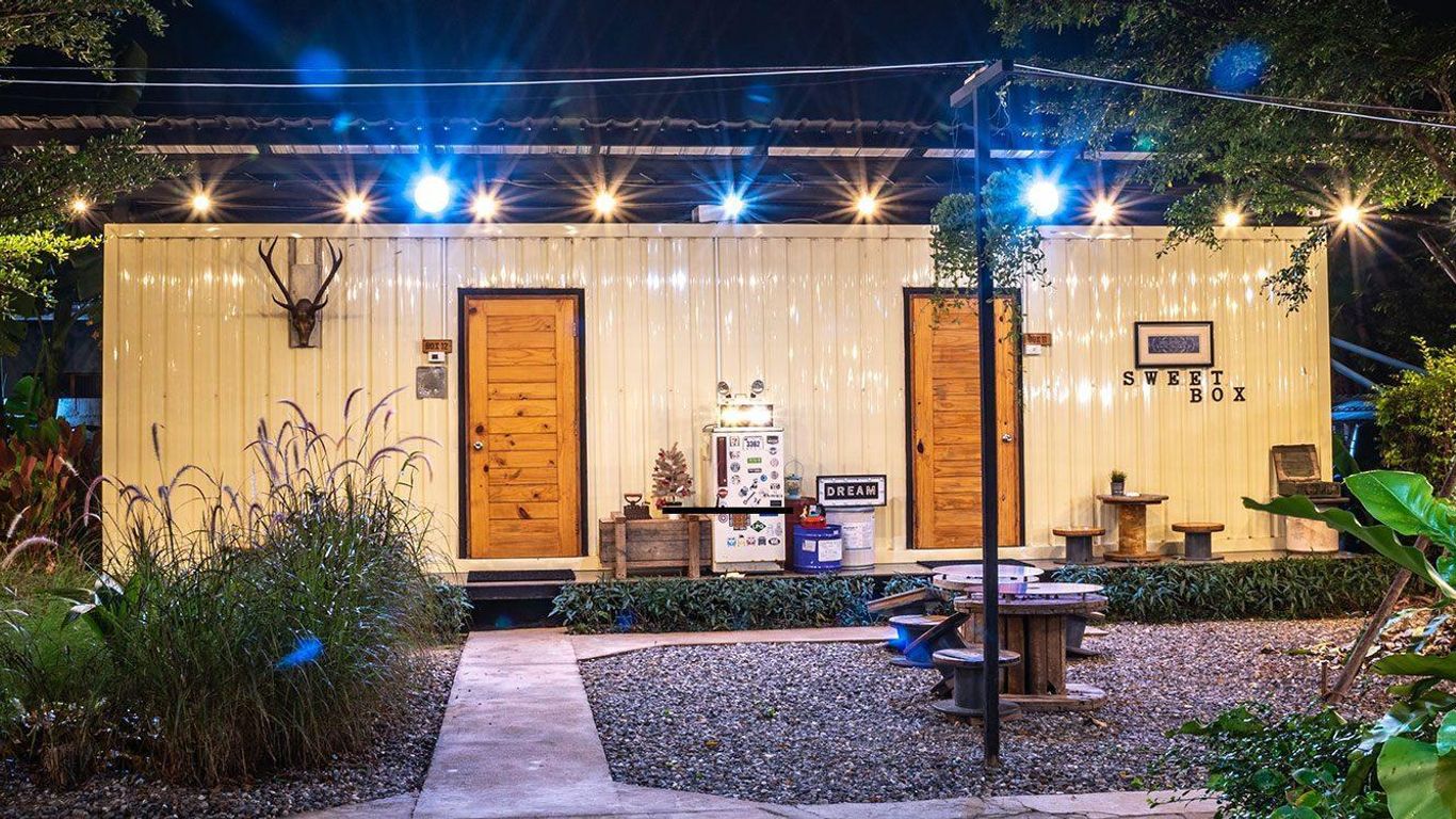 Sweet Box Bed And Breakfast from 32. Ko Lan Hotel Deals & Reviews KAYAK