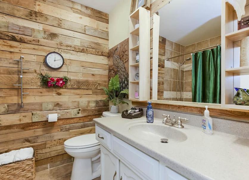 Bathroom Photo