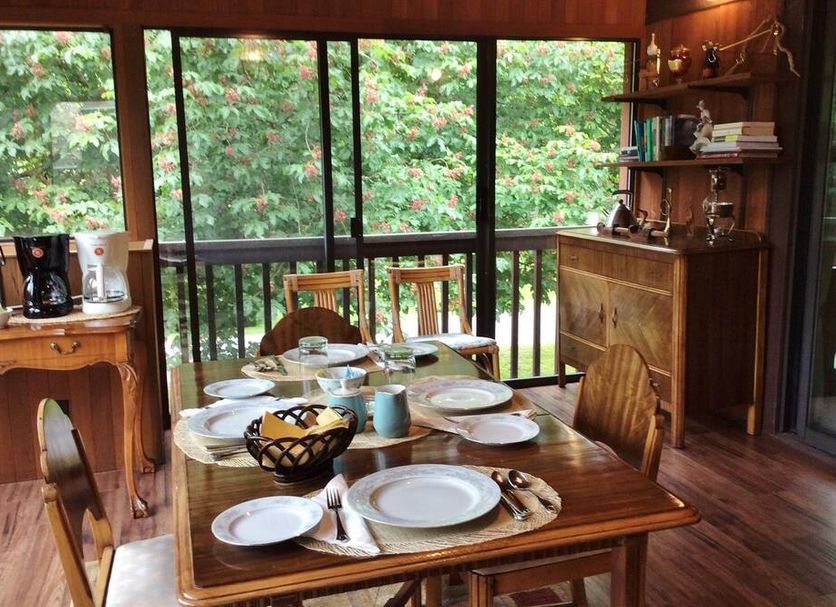Dining room Photo