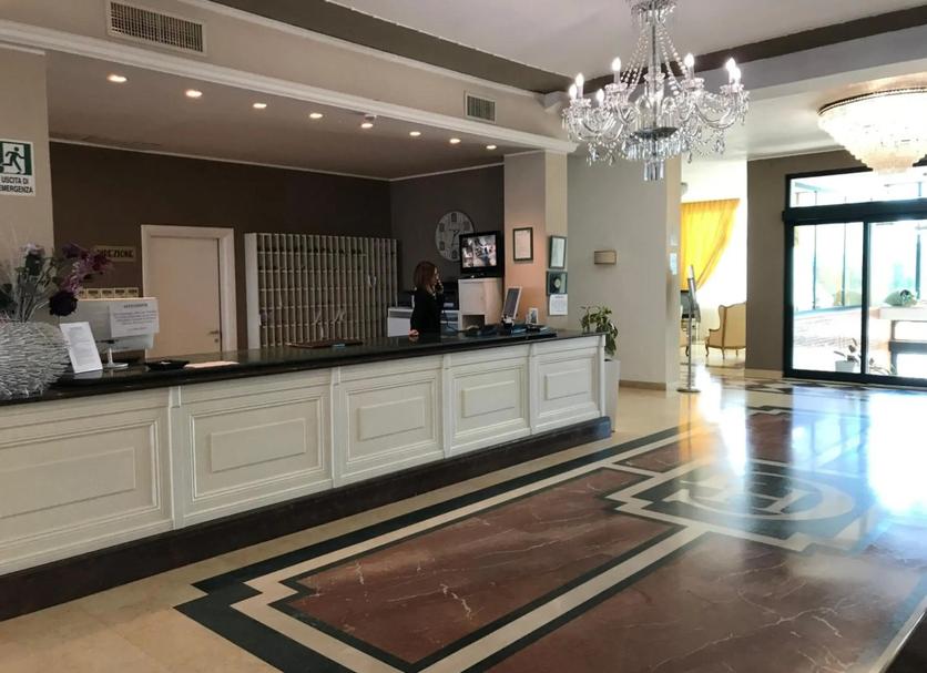 Front desk Photo