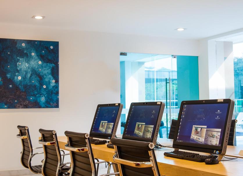 Business center Photo