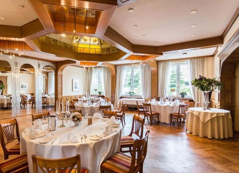 Banquet hall Photo