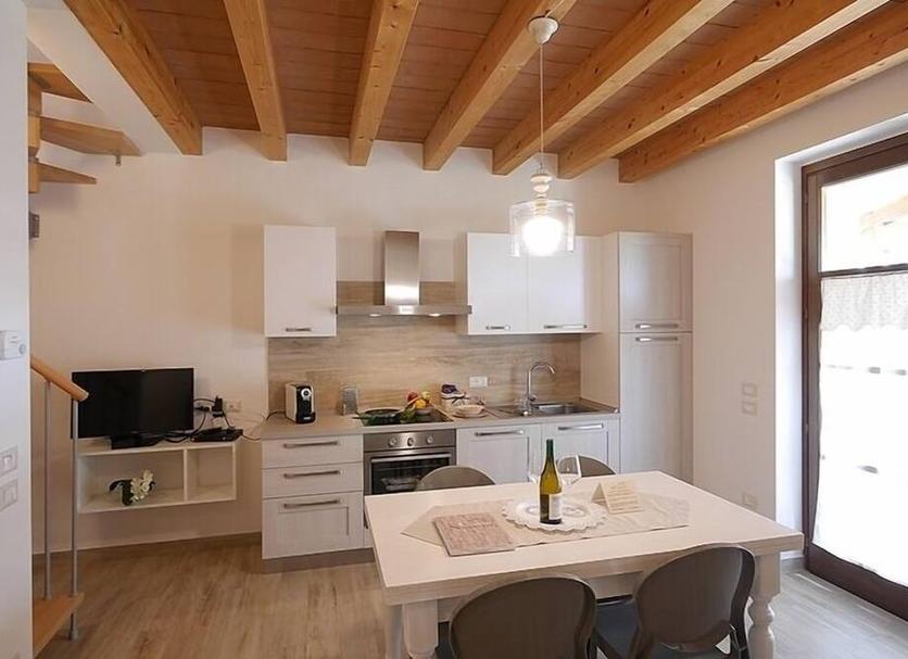 Kitchen Photo