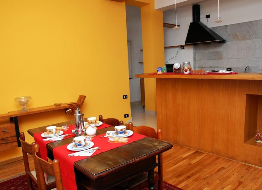 Dining room Photo