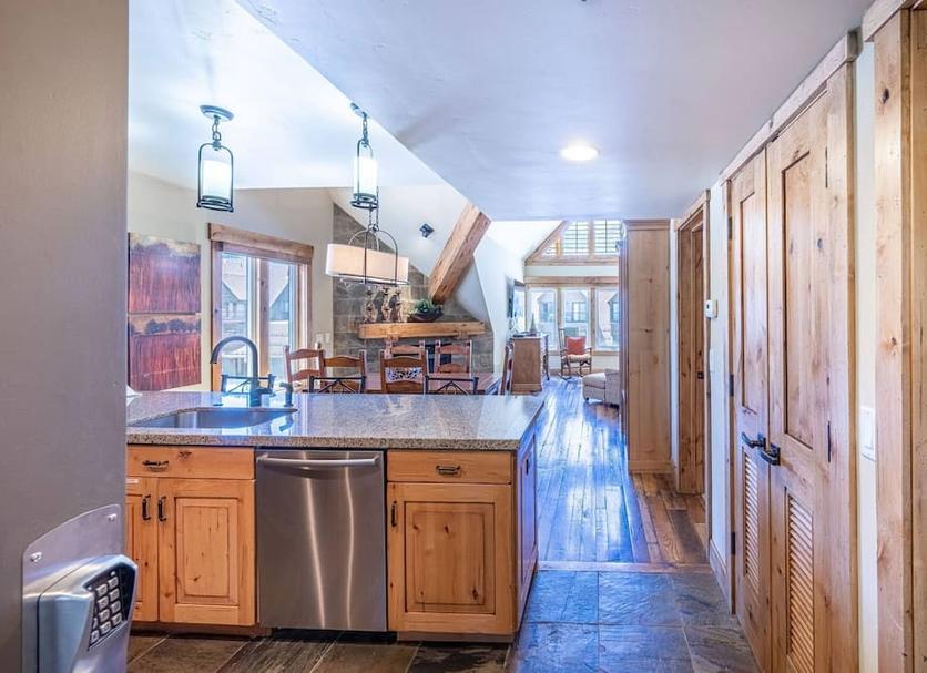 Kitchen Photo
