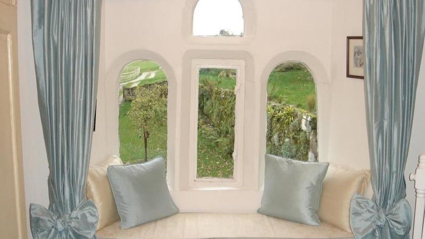 Littlebank Country House