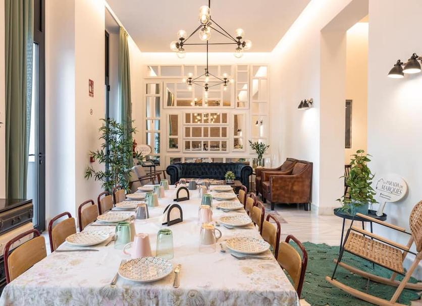 Dining room Photo