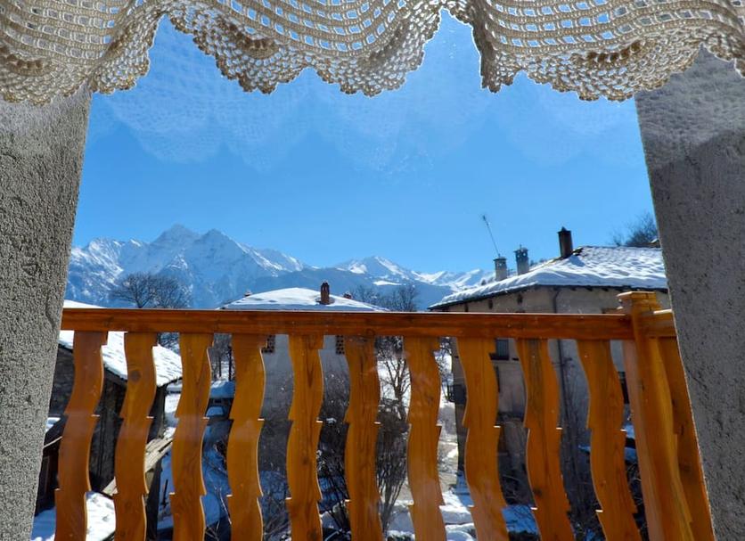Balcony Photo