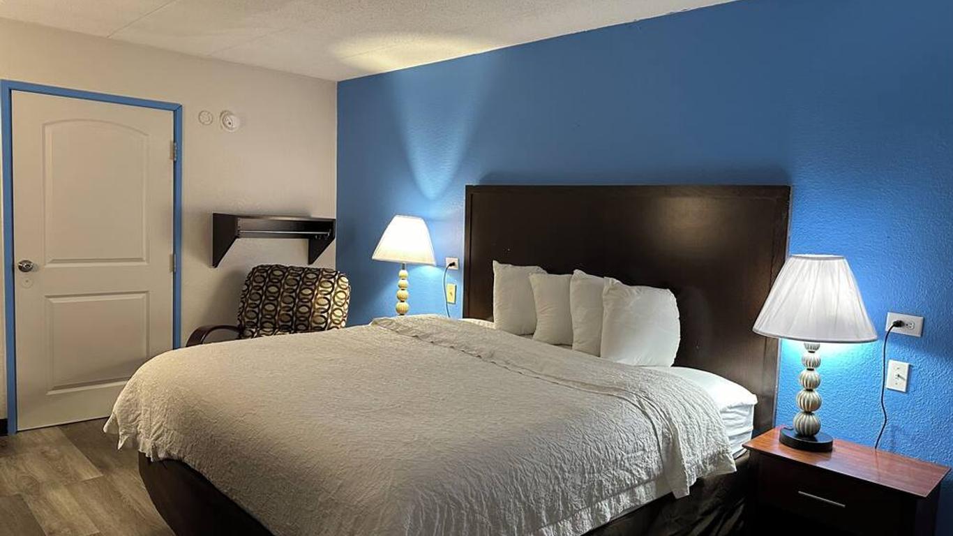 American Inn & Suites Bishop Airport Flint