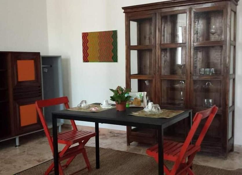 Dining room Photo