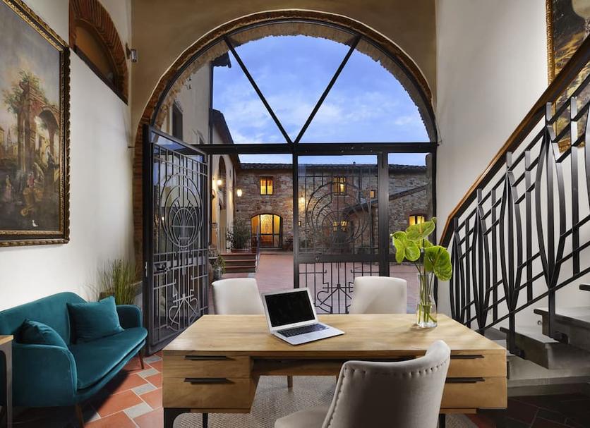Dining room Photo